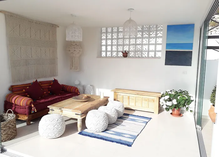 アパートホテル Maresol