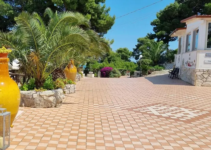 Maresol アパートホテル 4*